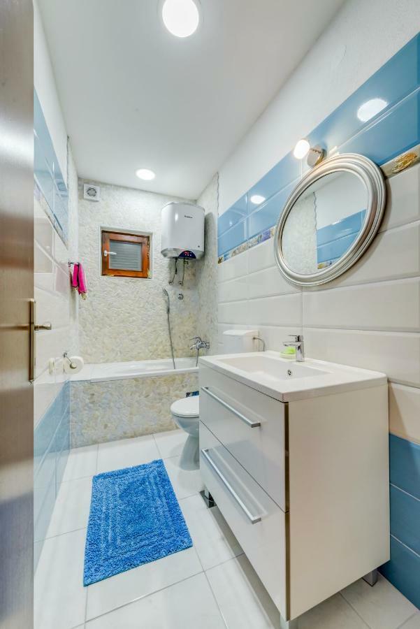Holiday Home Marincello Solin Esterno foto